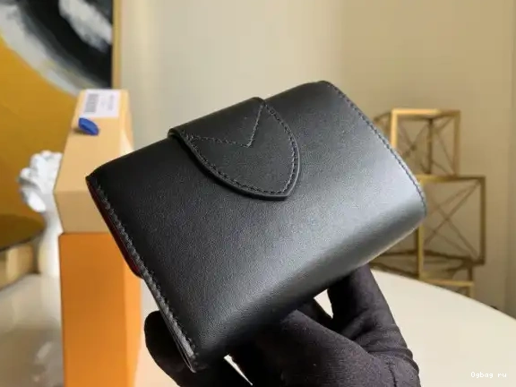 LOUIS WALLET PONT 9 COMPACT VUITTON 0412